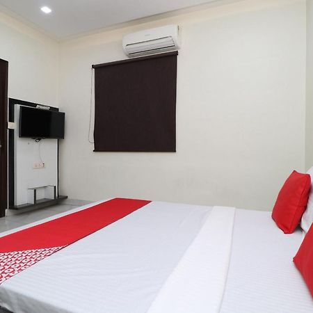 Oyo 29637 Hotel Kakkar Ludhiana Esterno foto