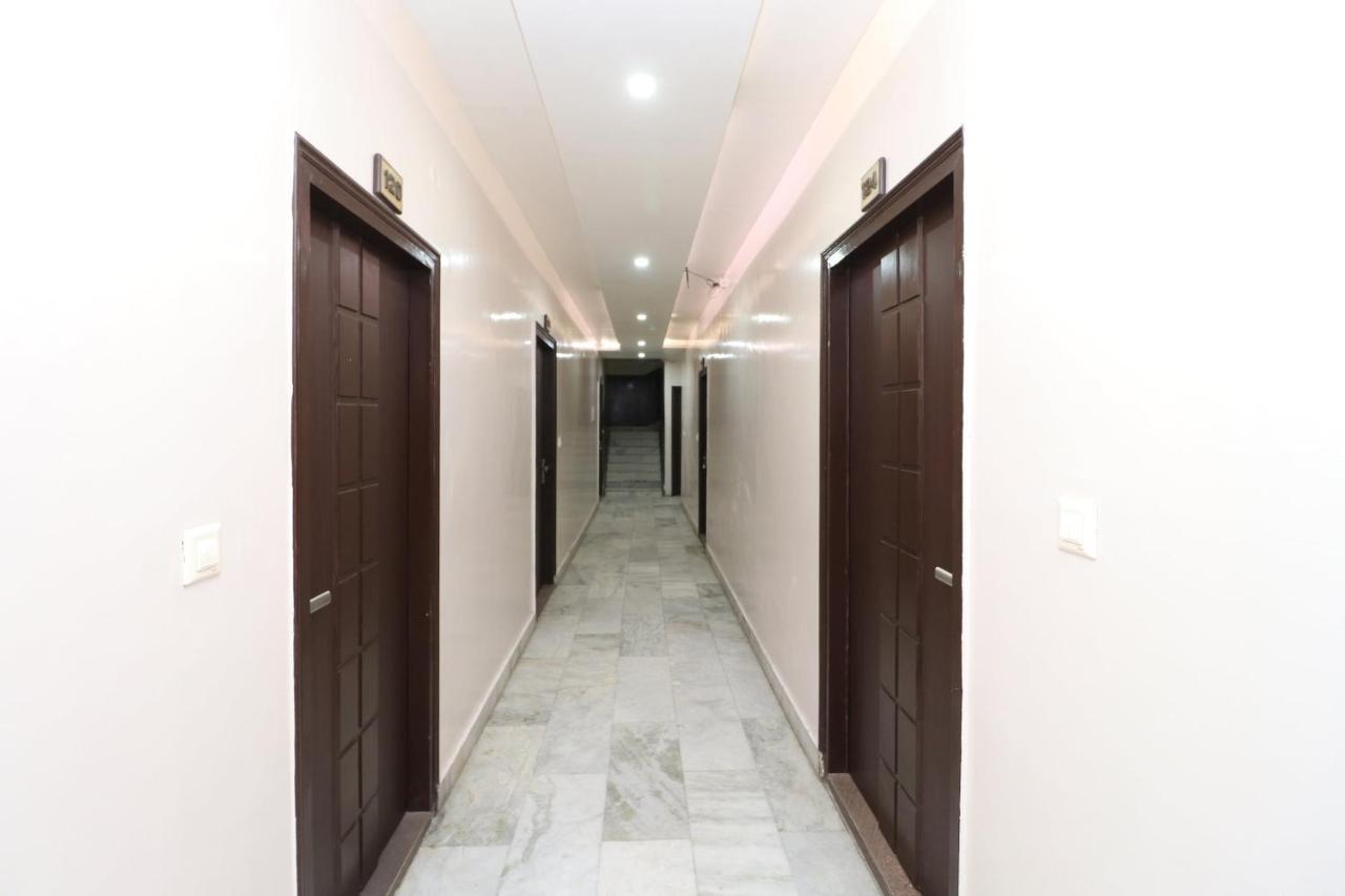 Oyo 29637 Hotel Kakkar Ludhiana Esterno foto